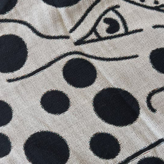 3 Dogs Woven Blanket video - but.city