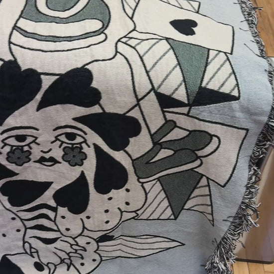 Tiger Shoekids Woven Blanket video - but.city