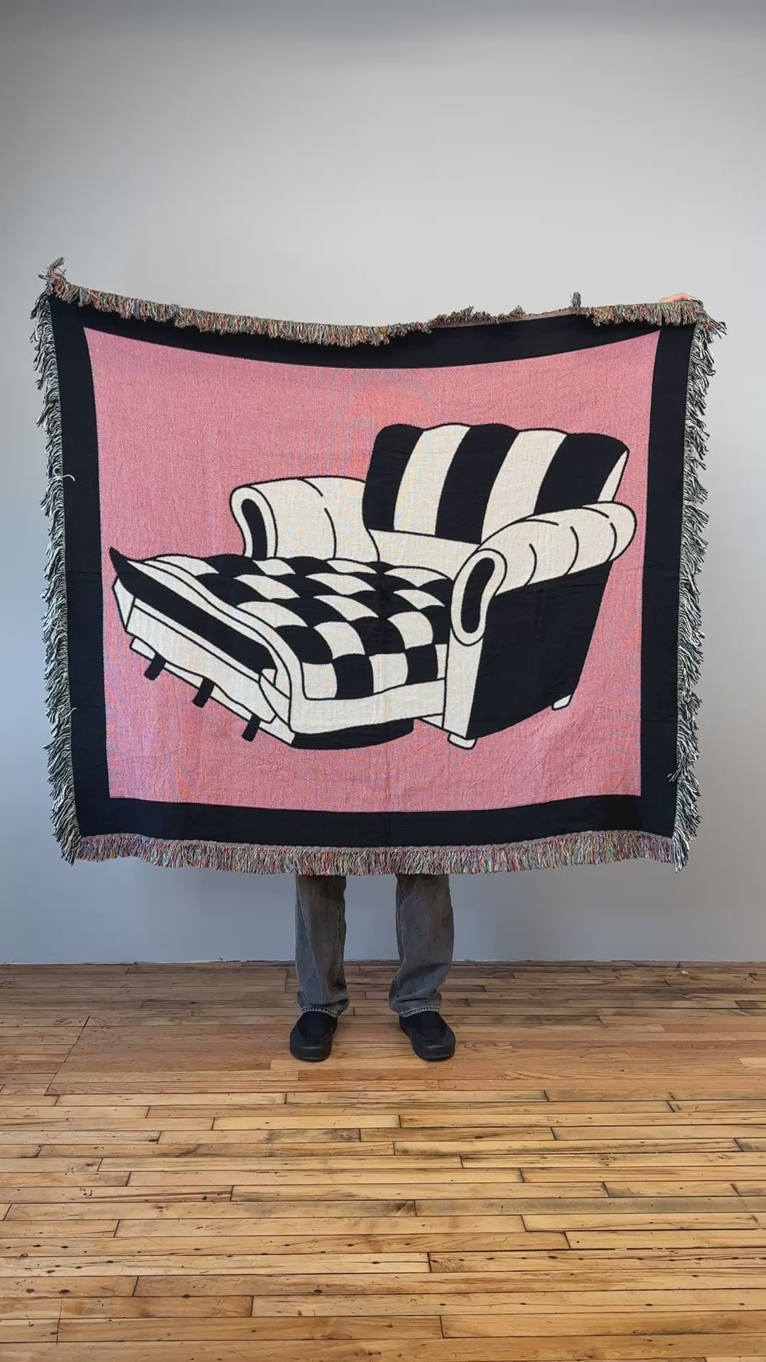 Couch-Sofa Woven Blanket video - but.city